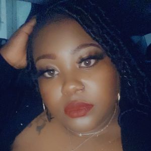 Meet your Posher, Janiel